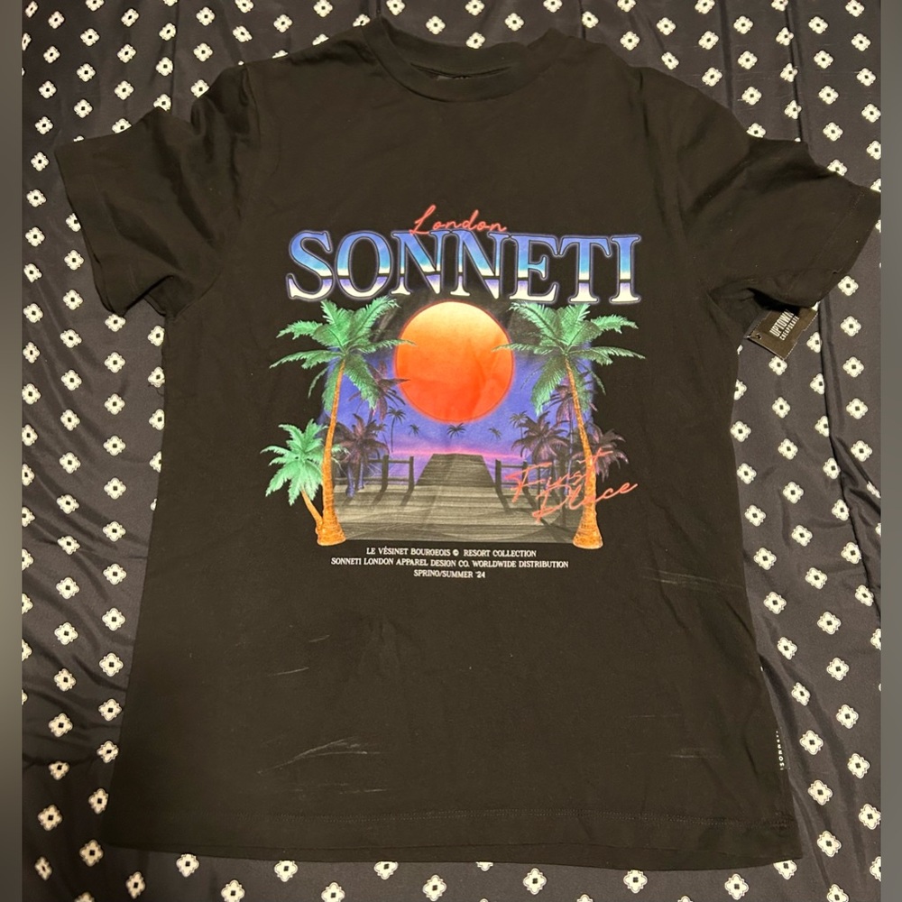 Sonneti Black Graphic T-Shirt size-see measurements